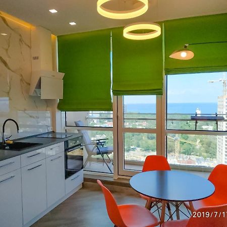 Arcadia Vip Apartments Sea View! Одеса Екстериор снимка