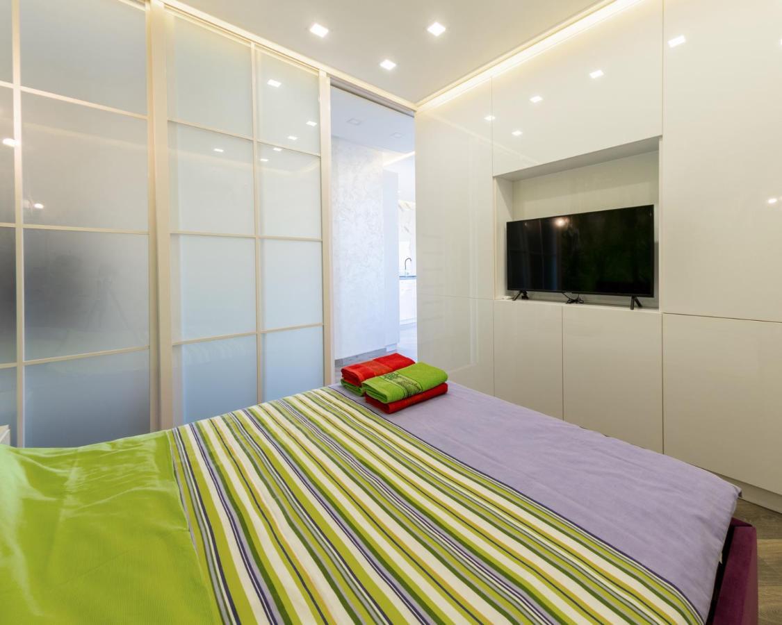 Arcadia Vip Apartments Sea View! Одеса Екстериор снимка