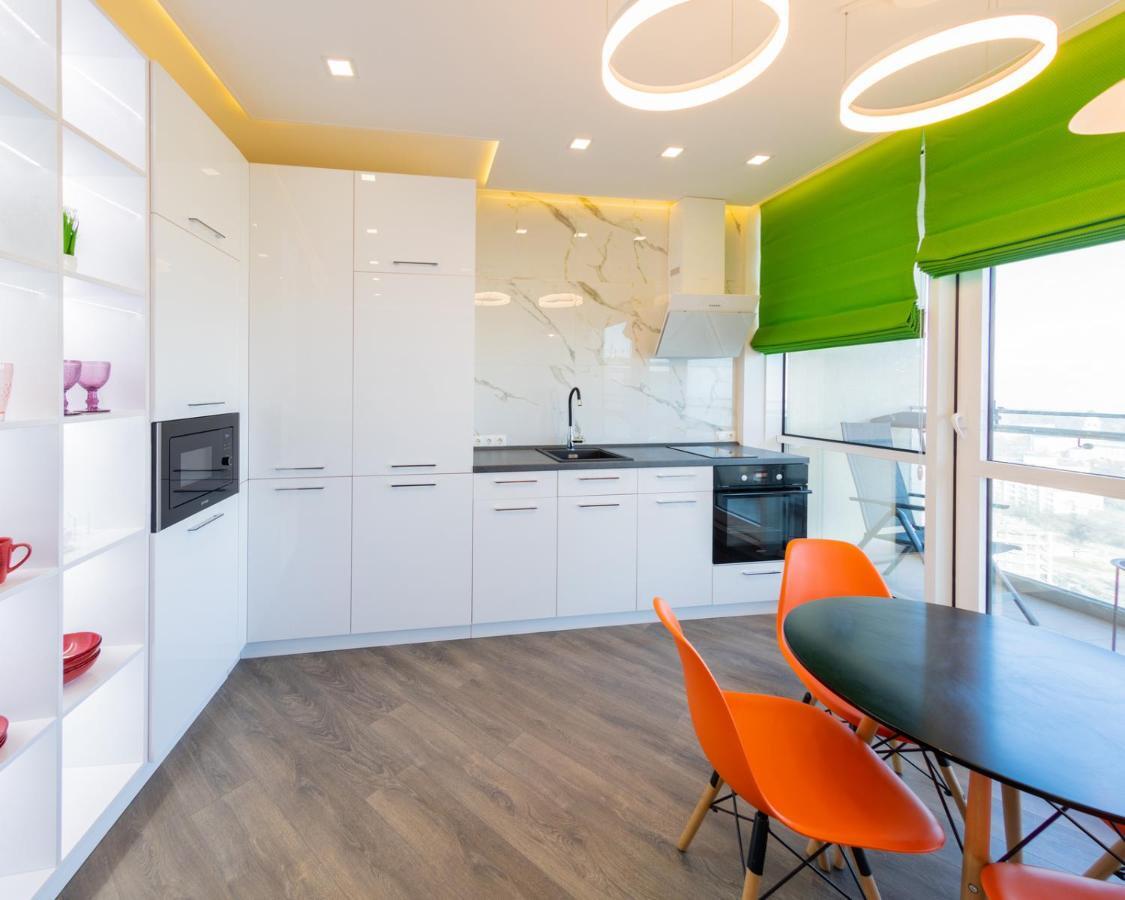 Arcadia Vip Apartments Sea View! Одеса Екстериор снимка